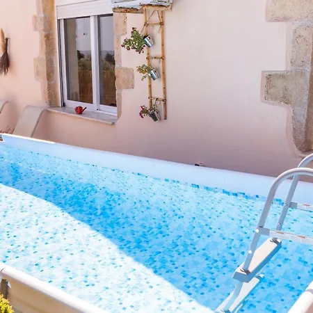 The Morus House With Private Pool בית נופש *